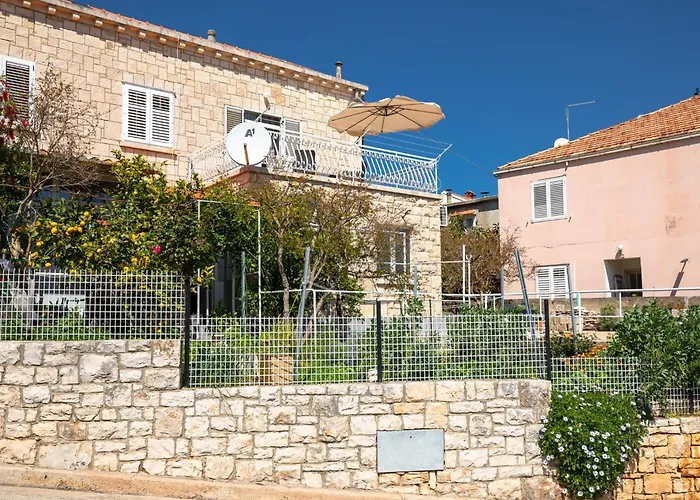 Seaside Apartment Franica