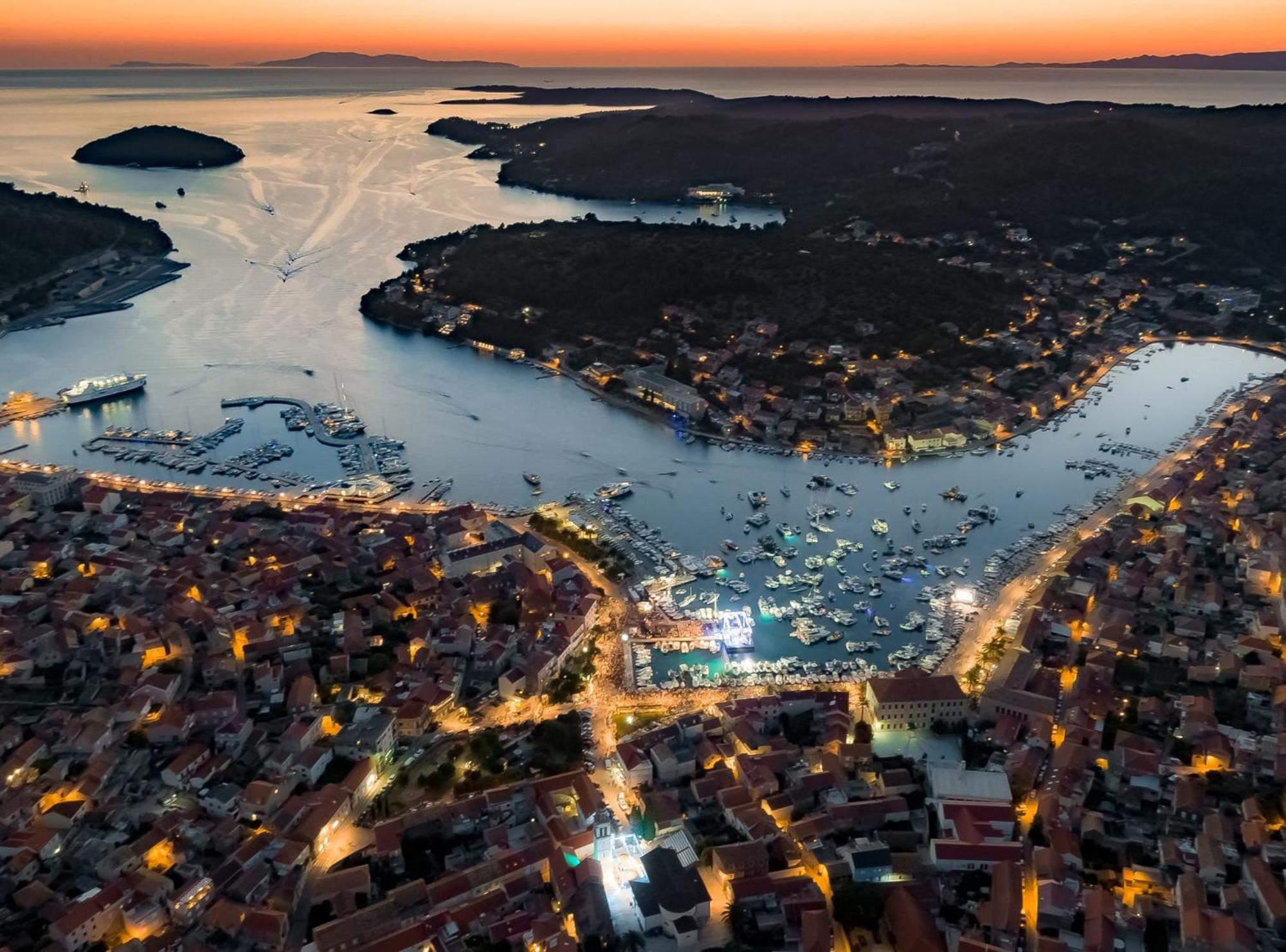 Apartment Seaside Franica Vela Luka