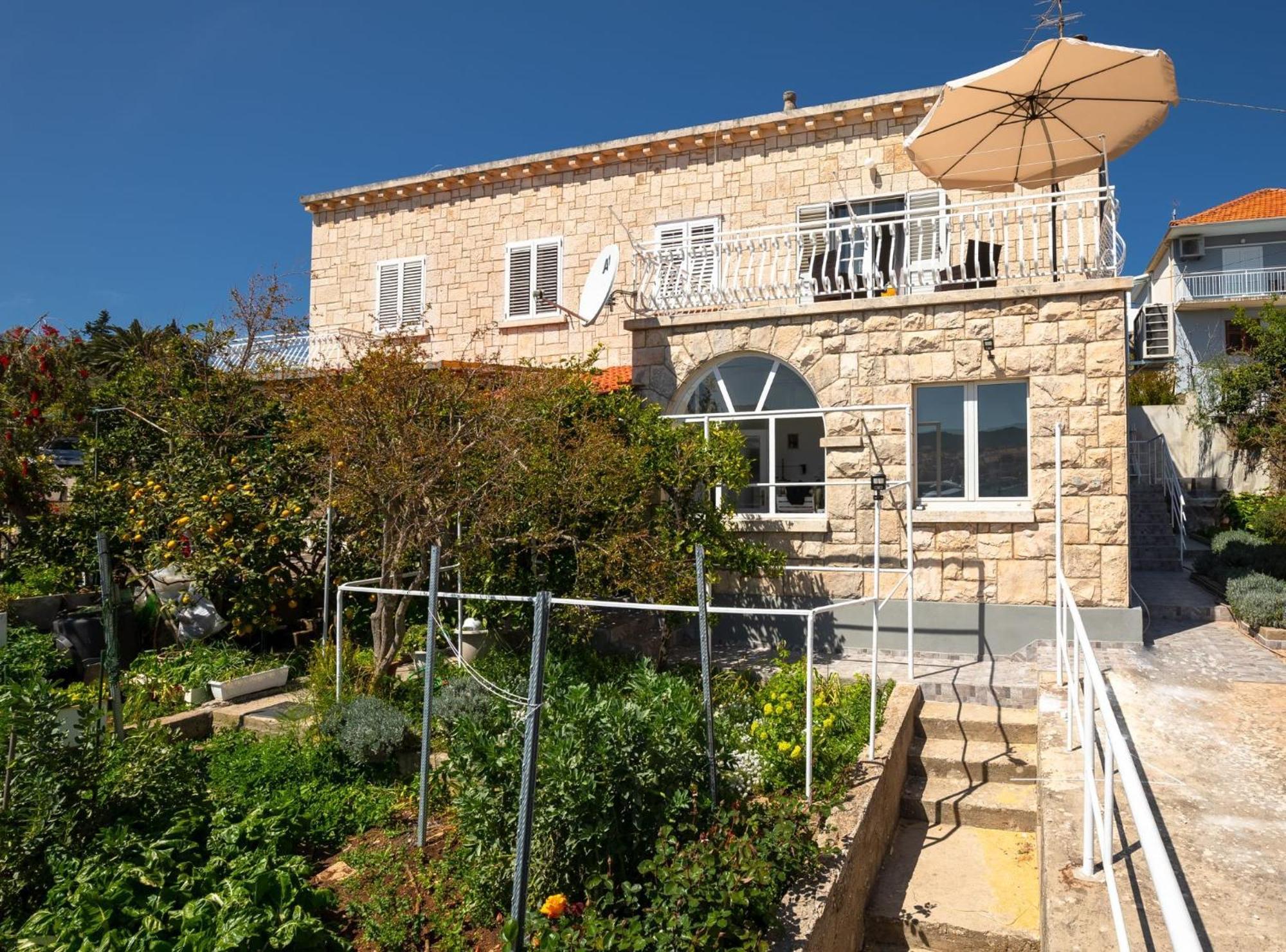 Apartment Seaside Franica Vela Luka