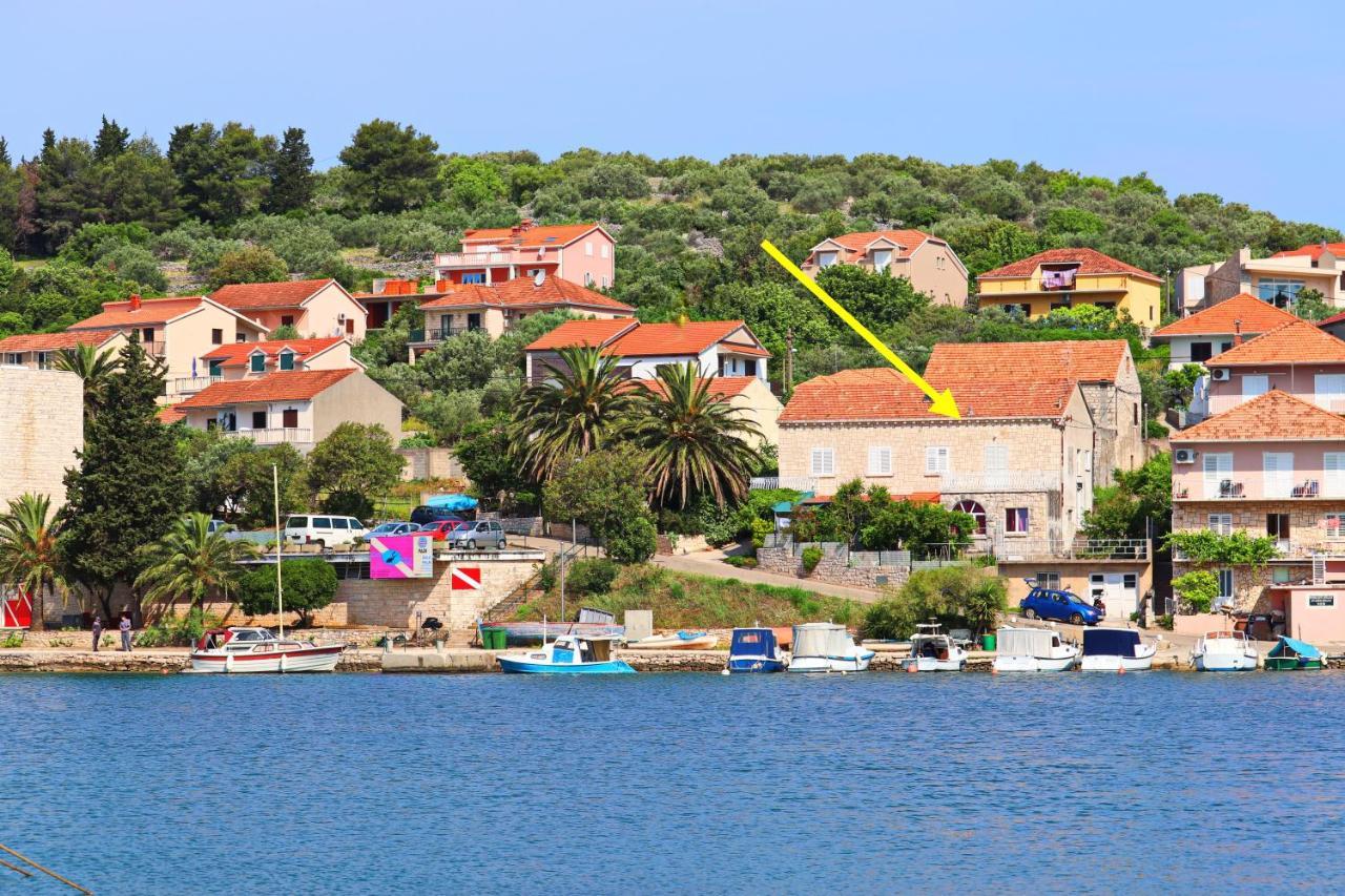 Seaside Franica * Vela Luka